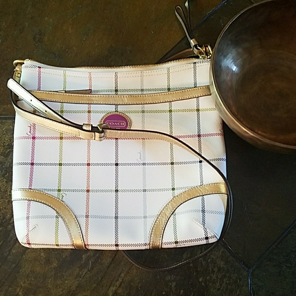 New Coach bag, cute for summer and spring!